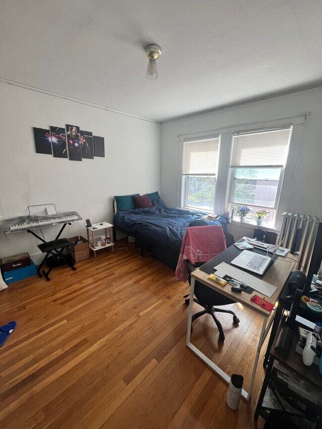 Photo - 22 Commonwealth Terrace Apartment Unit #1