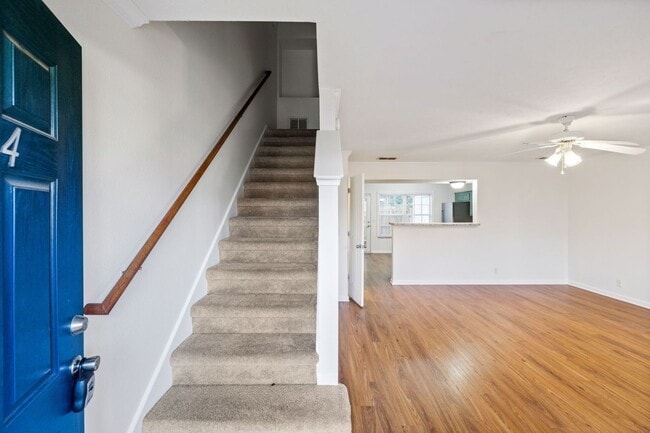 Photo - 354 Arapaho Dr