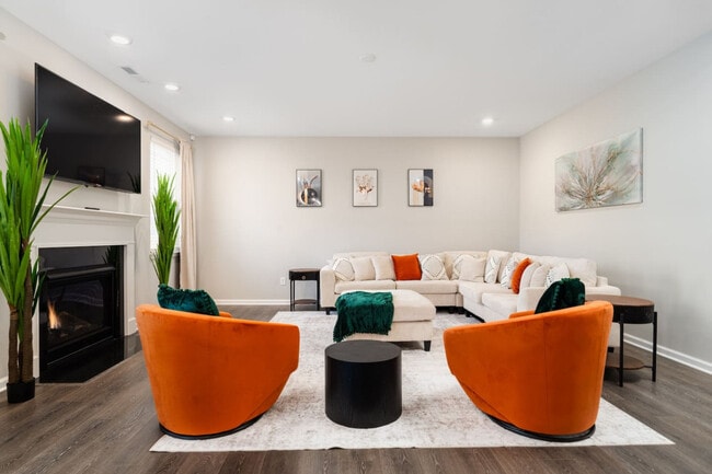 Photo - 2396 Pinehurst Dr Unit ID1228644P