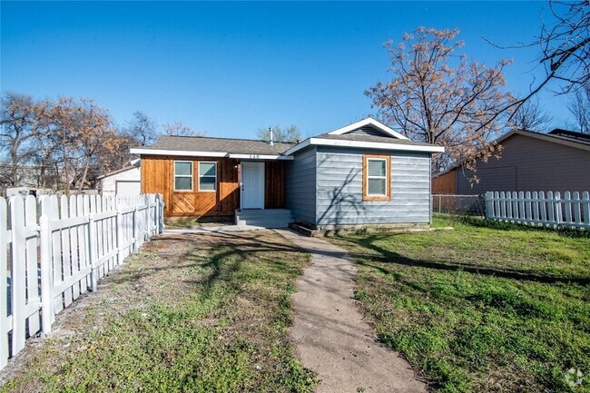 Building Photo - 540 Hensley Dr Rental
