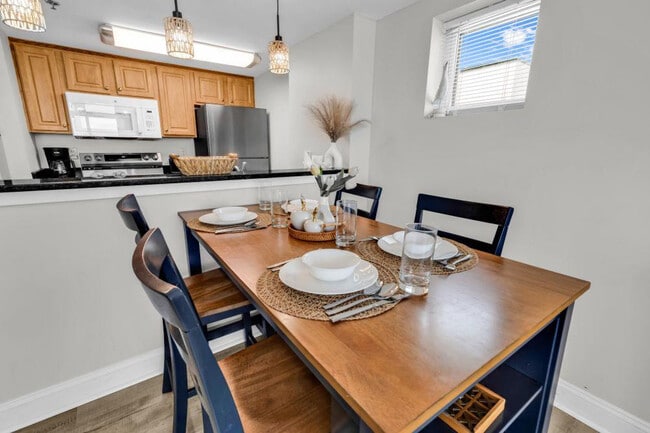 Photo - 647 N Creekside Dr Unit ID1266243P