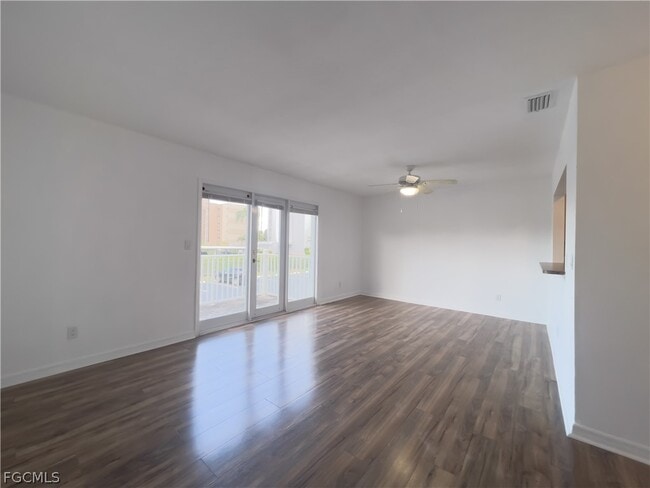 Building Photo - 3324 N Key Dr Unit 7