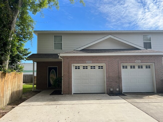 Photo - 1028 Anniston Ct