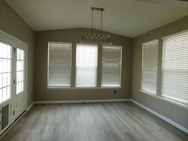 Photo - 4 bedroom 2.5 bath in Stock Bridge Subdivision