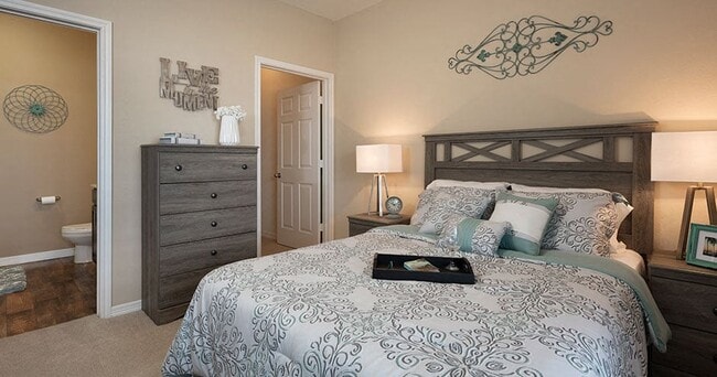 The Manor Homes of Arborwalk Apartments