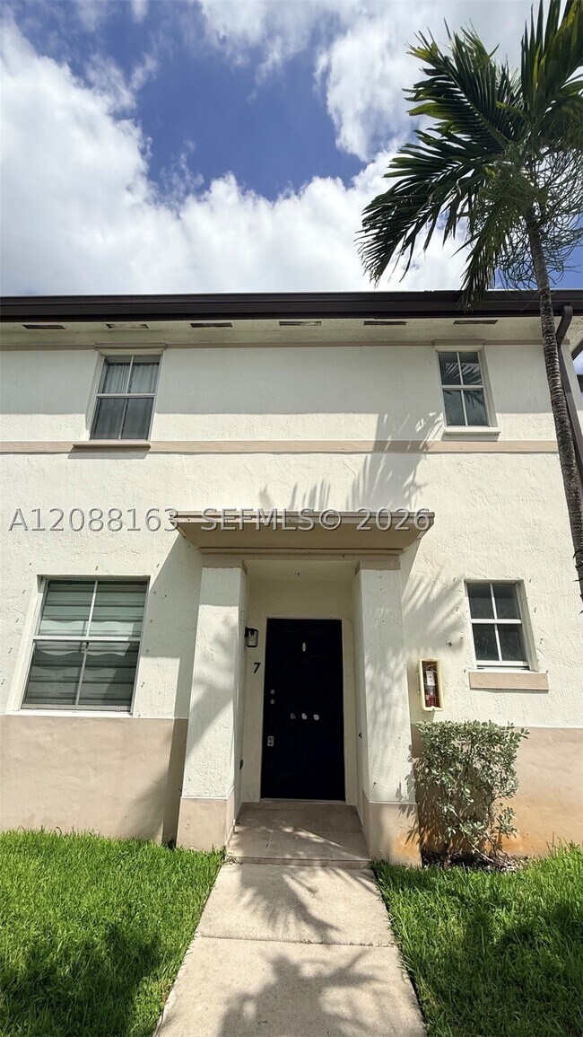 8177 W 36th Ave