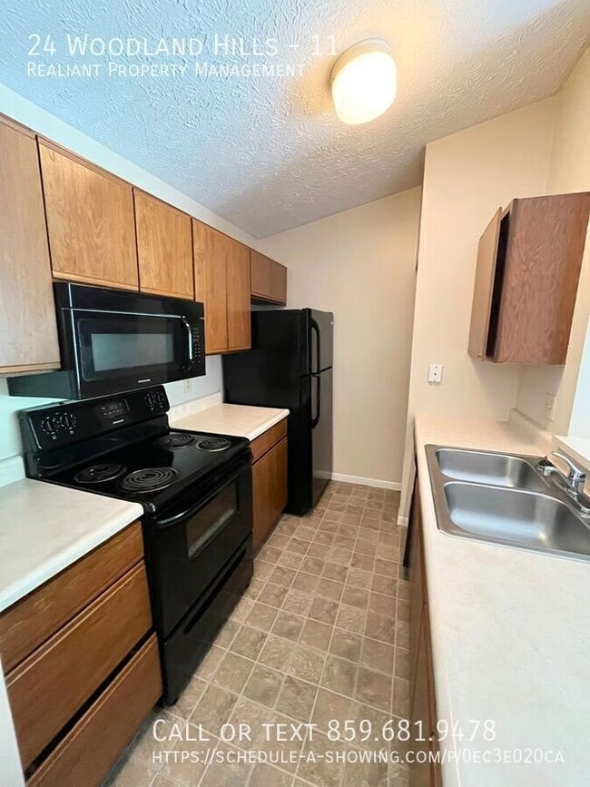 Photo - 24 Woodland Hills Dr