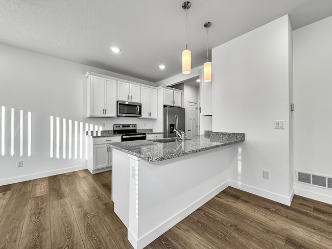 Townhomes at Tanglefoot Crossing