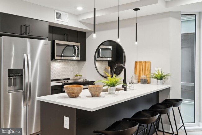 Photo - 6604 Ridge Ave Unidad 211