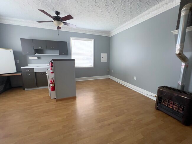 Photo - 15 Park Cir Unit Studio