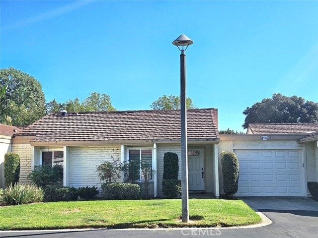 Building Photo - 3149 Via Vista Unit B