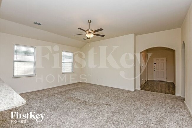 Photo - 173 Banjo Trl