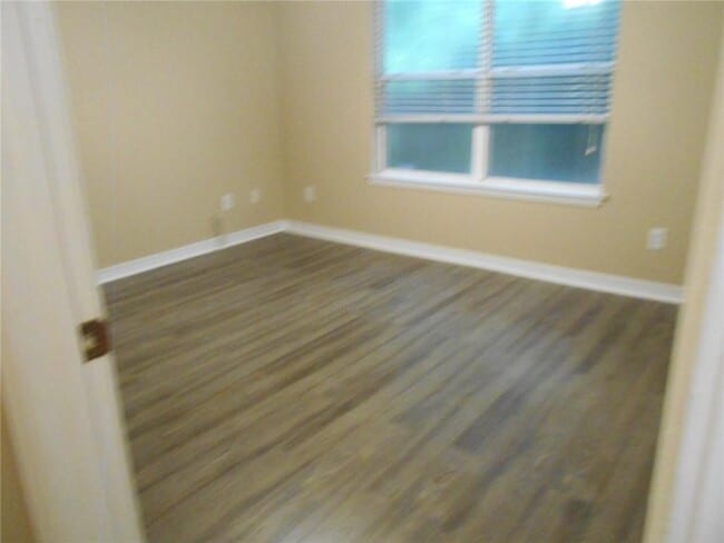 Photo - 22854 Mobile St