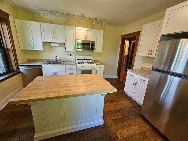 57 Cummings Rd Unit 2