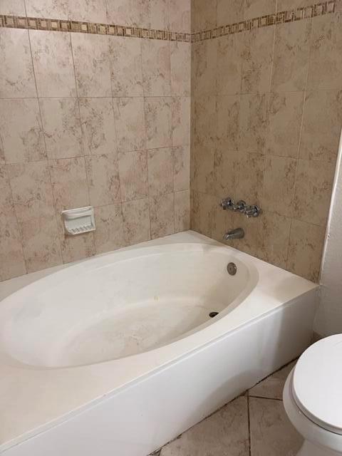 Photo - 208 Wimbledon Lake Dr