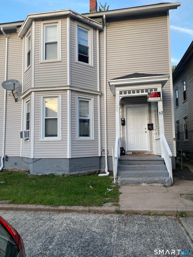 57 Stevens St Unit SECOND FLOOR