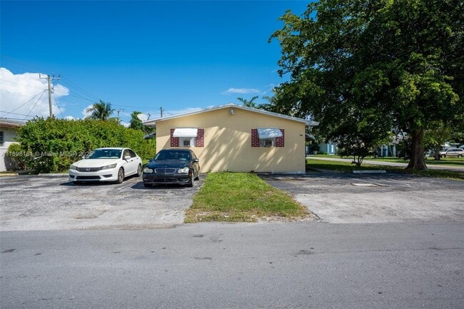 Photo - 821 SW 7th Ave Unidad 2