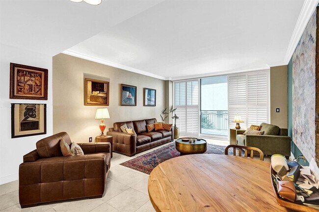 Photo - 3400 SW 27th Ave Unit 206