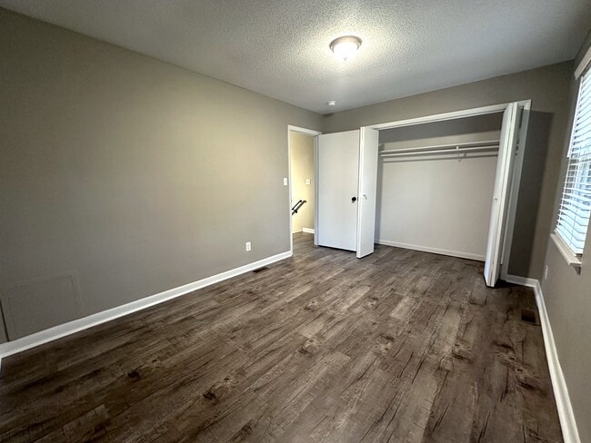 Photo - 545 E 3rd St Unidad APT3