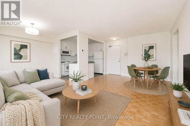 Photo - 666 Spadina Ave. Unit 2411