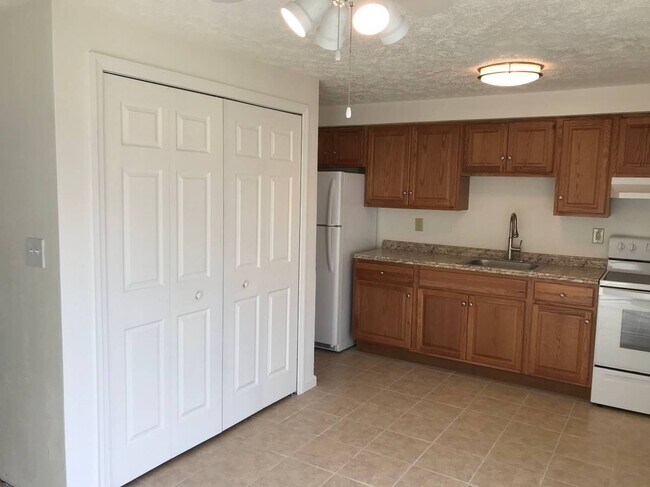 Photo - 1254 Argonne Dr