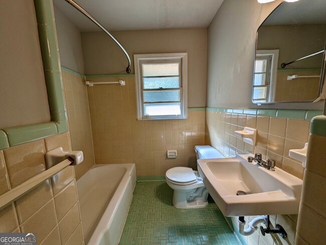 Photo - 170 Forest Rd