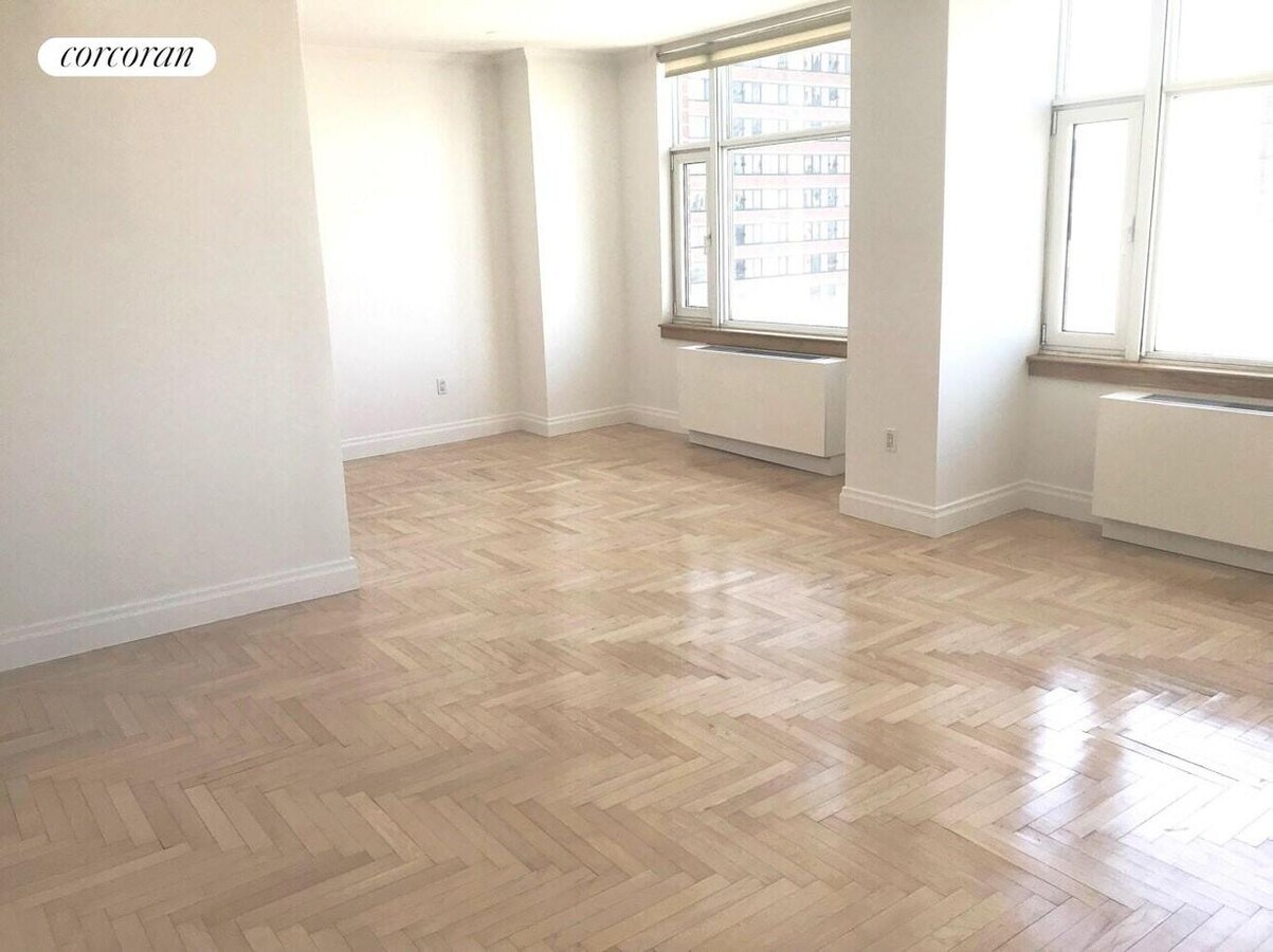 Photo - 404 E 76th St Condo