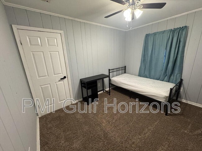 Photo - 6509 Zeigler Blvd Unidad Room #3