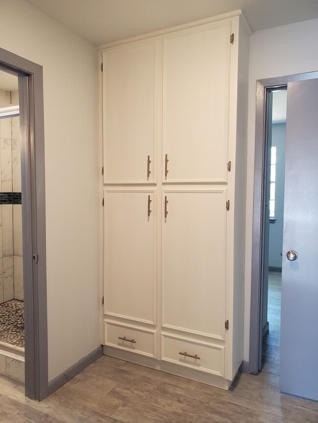 Photo - 113 E Hoogland Ave