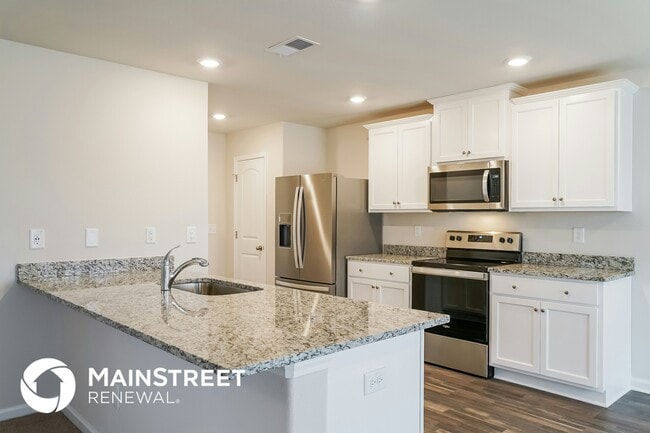 Photo - 541 Gusty Ln