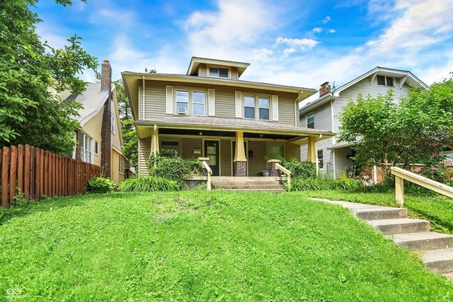 Photo - 628 N Riley Ave