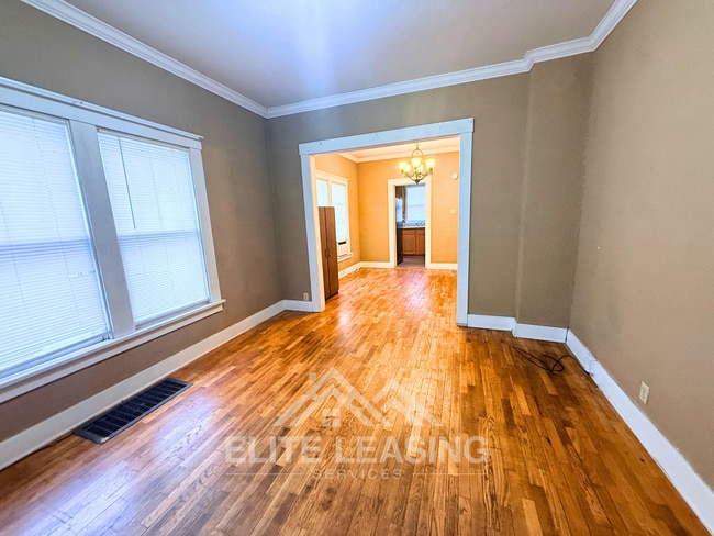 Photo - Charming 2 Bedroom Home with Hardwood Floors