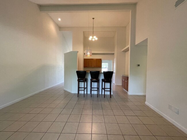 Photo - 210 E Denton Dr