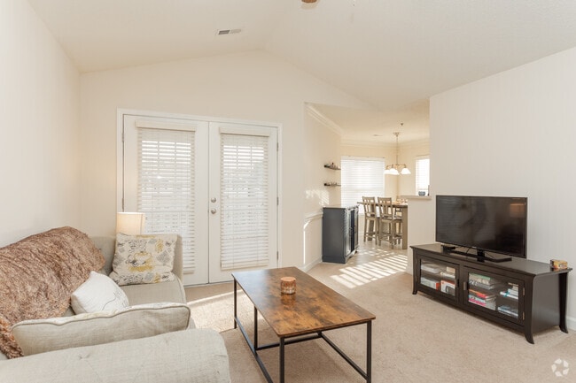 2HAB, 2BA - 1155SF - Sala de estar