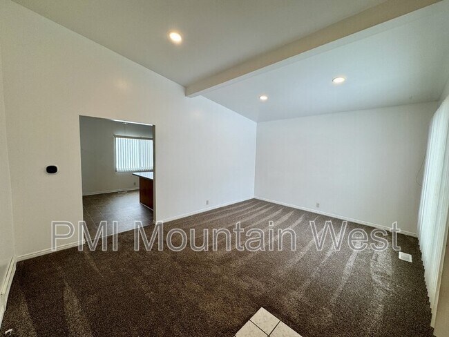 Photo - 4927 W Pavant Ave