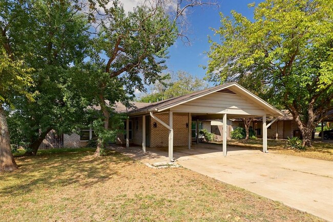 Photo - 8312 Bowling Green Dr Townhome