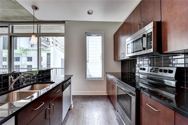 Photo - 44 Peachtree Pl NE Unidad 828