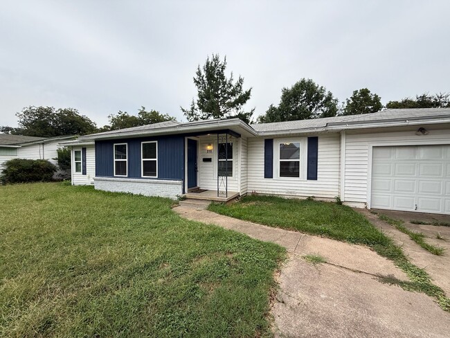 Building Photo - 319 Woodard Ave Rental