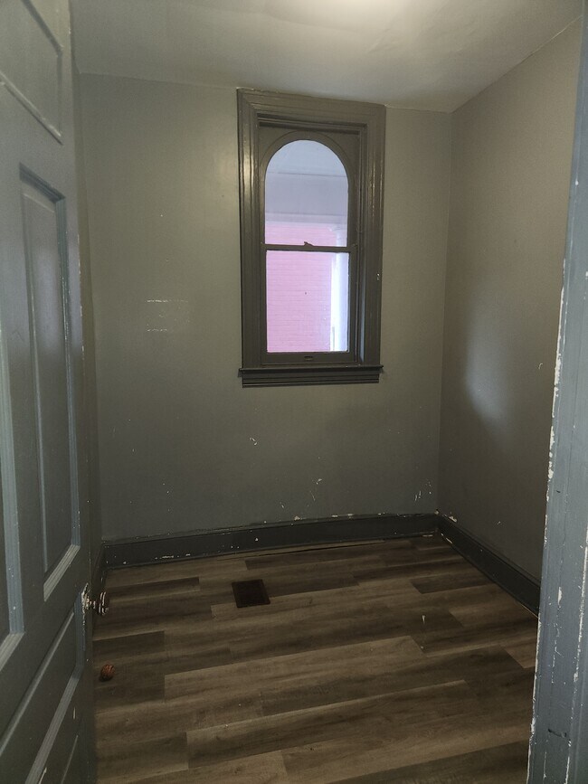 Photo - 520 W King St Unidad Apt 1