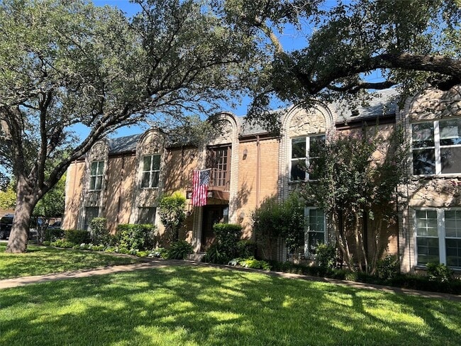 Building Photo - 4104 Ridglea Country Club Dr Unit 1505 Rental