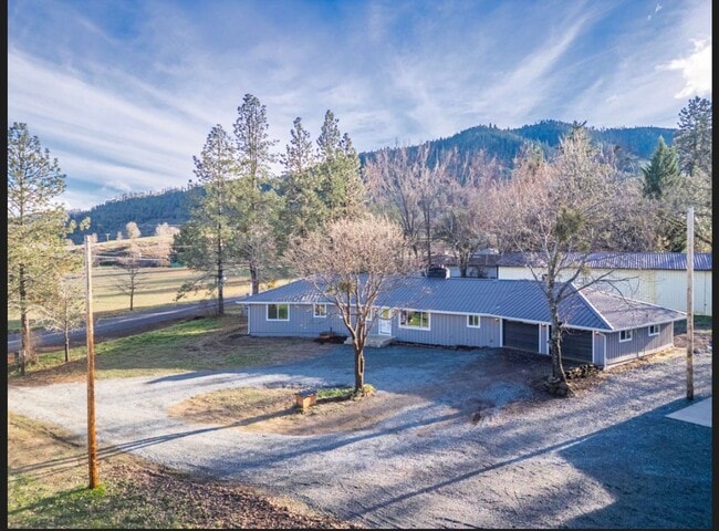 Photo - 6208 Dark Hollow Rd Unit #A