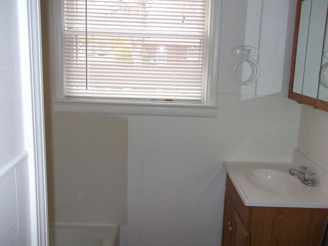 Photo - NICE PET FRIENDLY 2 BEDROOM HOME IN LAUREL!!!