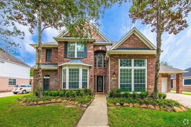 Building Photo - 2211 Merrill Hills Cir Rental