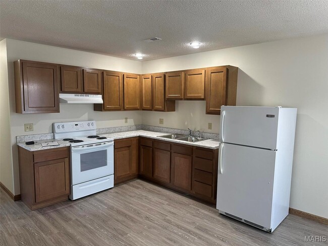 Photo - 101 Sunset Ln