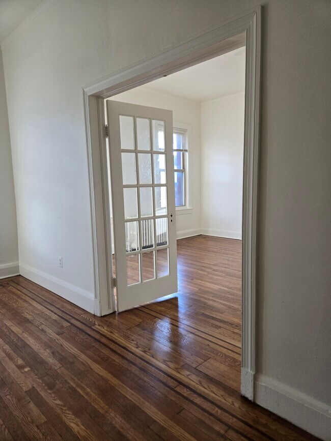 1900 Aliceanna St Unit 2
