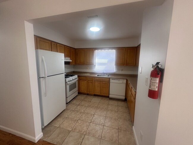 Photo - 722 S 20th St Unit 2