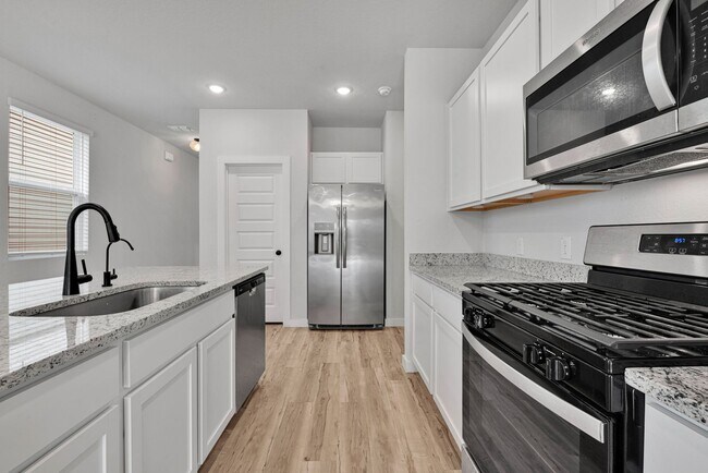 Photo - Cozy 3 Bedroom Home in Blue Ridge Ranch- Growing Southeast San Antonio Area!