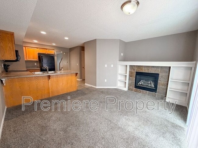 Photo - 264 N Hedge Ln