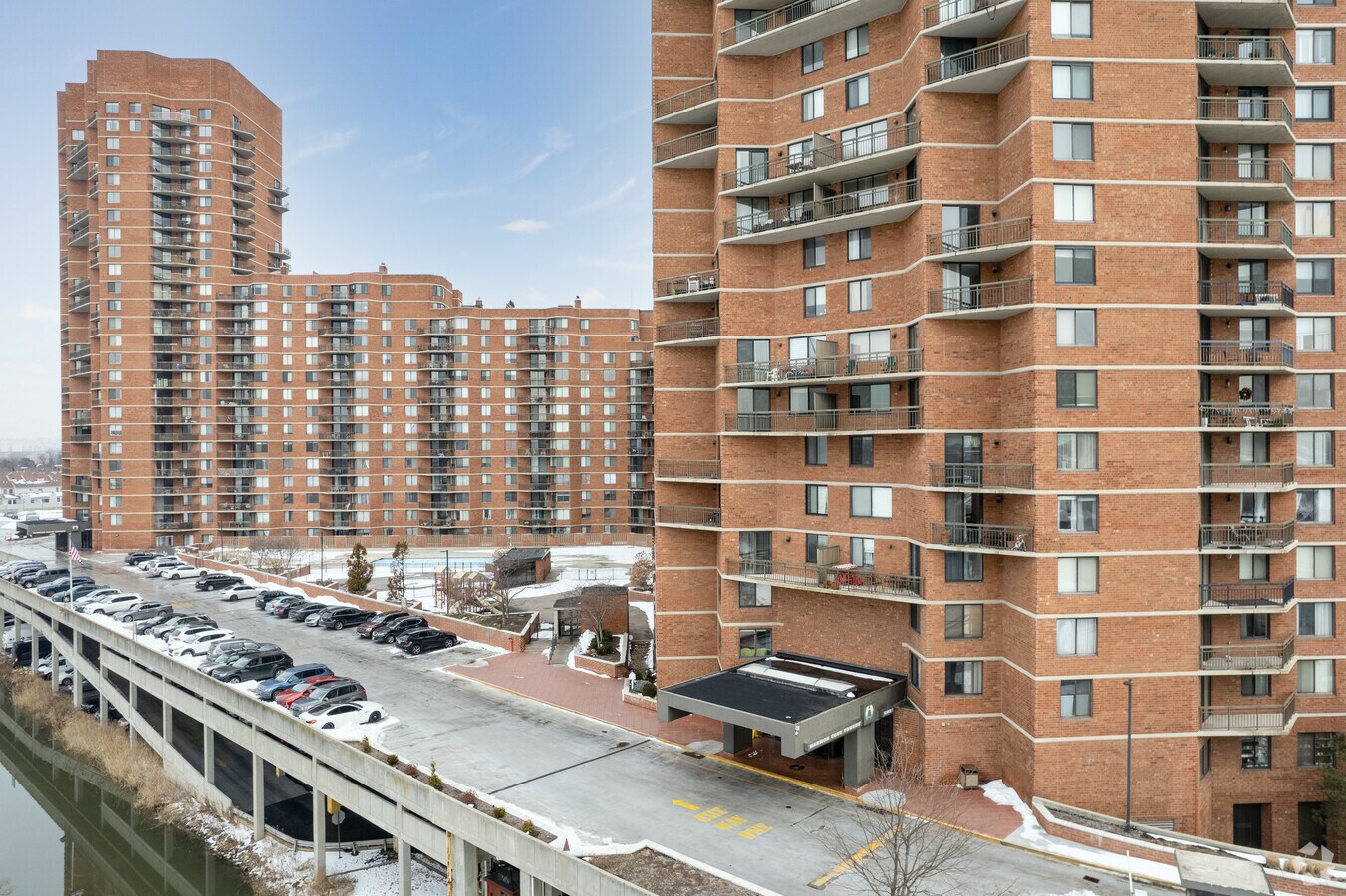 Harmon Cove Tower Apartments Secaucus, NJ
