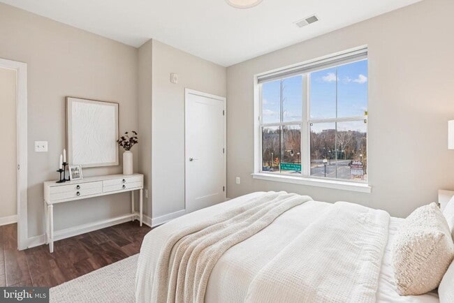 Photo - 989 S Buchanan St Unidad 225